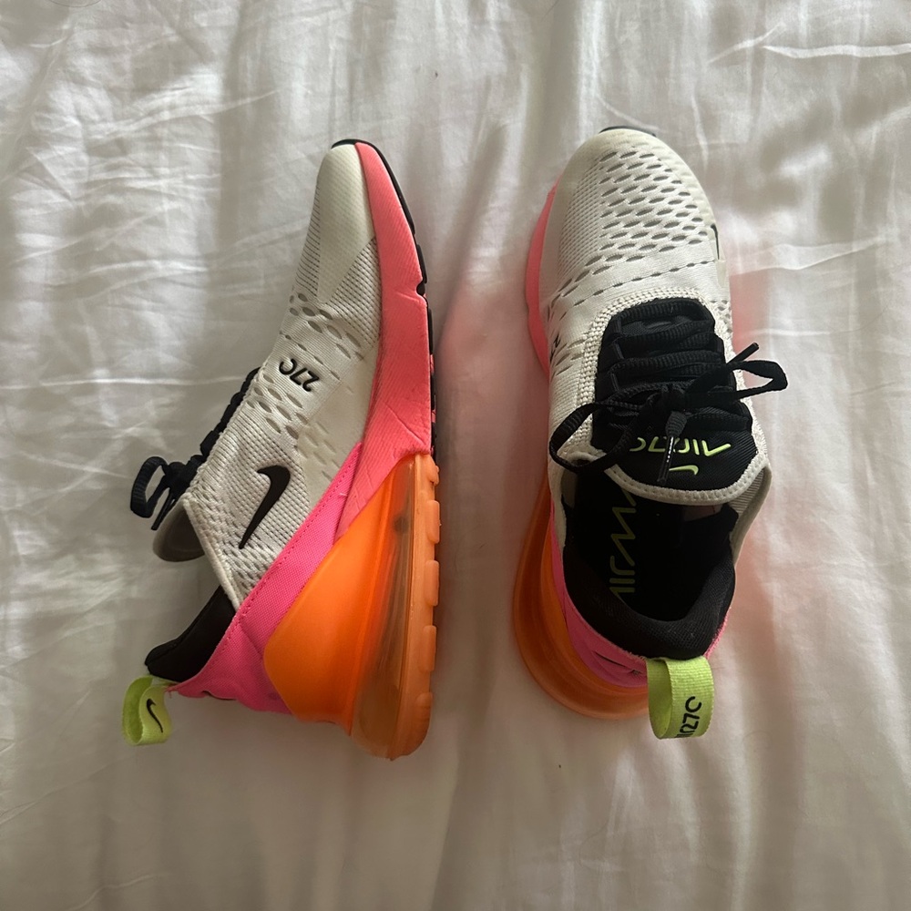 Nike 270 Air Max Women’s